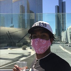 Meet your Posher, Cameron